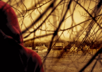 Orada Bir Köy Var Uzakta: The Village