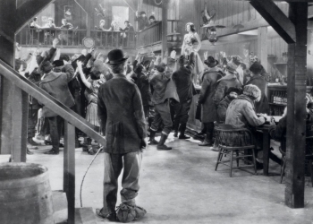 Sine’fil Meydanı 19