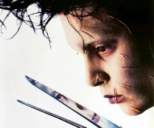 Edward Scissorhands (1990)