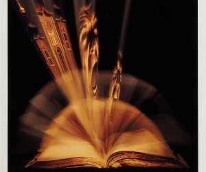 In the Mouth of Madness (1994)