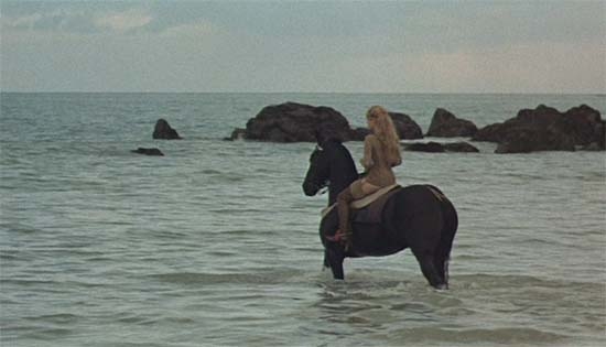 Menfur ve Ahlaksızlar Üzerine Üç Öykü: Histoires Extraordinaires