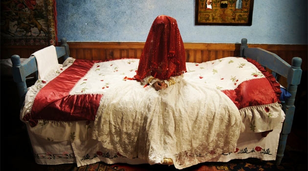 Çocuk Gelinler, Masalcı Büyükler