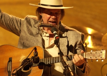 Neil Young İlk Kez İstanbul’da!