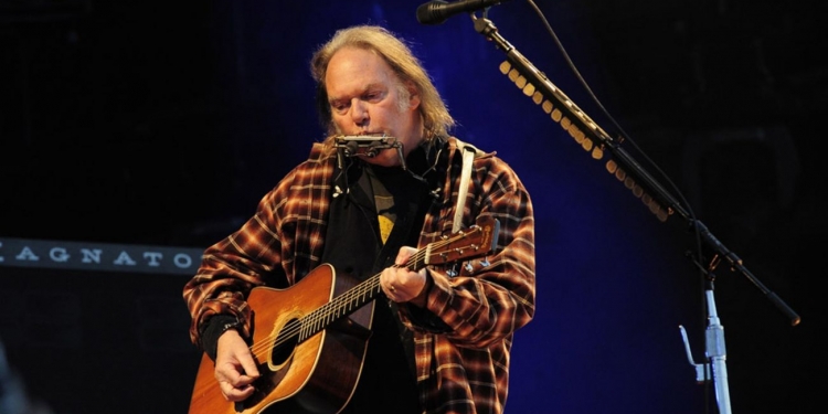Neil Young Konserden Önce İstanbul Film Festivali’nde