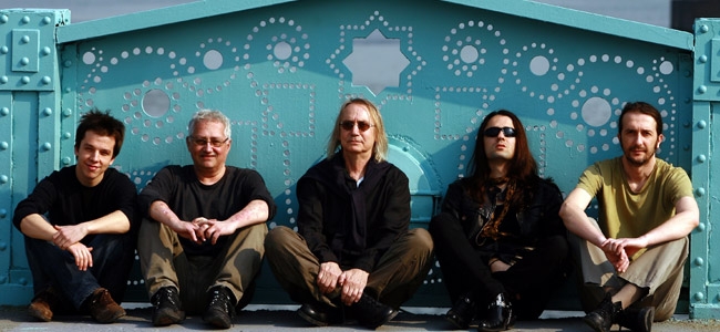 Bulutsuzluk Özlemi Beyoğlu Hayal Kahvesi’nde