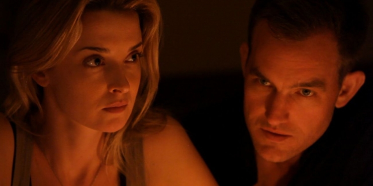 Coherence (2013, Yön: James Ward Byrkit)