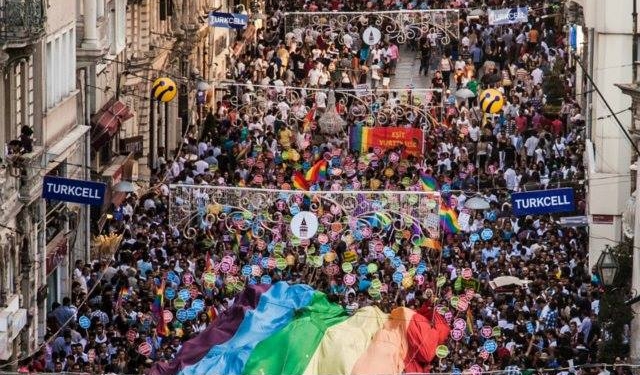 2014 İstanbul LGBTİ Onur Yürüyüşü