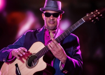 Raul Midon 21 Kasım’da Cemal Reşit Rey’de!