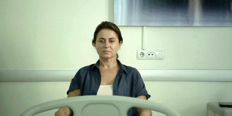 Oyuncu Derya Durmaz’ın Yazıp Yönettiği Kısa Film “Gri Bölge” Berlin Film Festivali’nde!