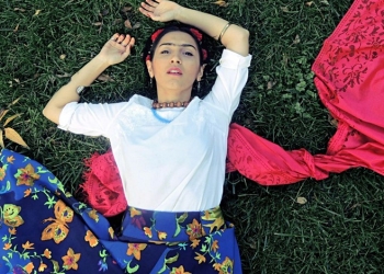 Frida Kalabalık Monolog Sahnede!