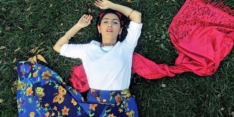 Frida Kalabalık Monolog Sahnede!