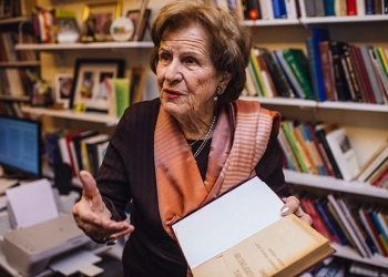 Yaşayan Çınara Uçan Süpürge’den Tema Ödülü!