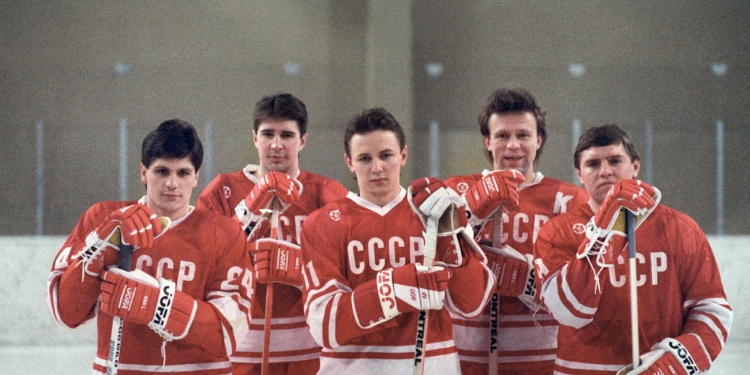 34. İstanbul Film Festivali İzlenimleri – Bir Takım Olarak ‘Kızıl Ordu’