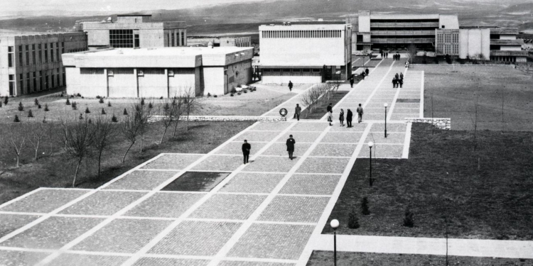 SALT Araştırma | Altuğ-Behruz Çinici Arşivi