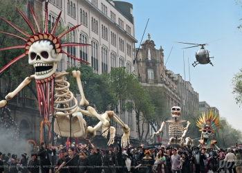 24. Bond Filmi SPECTRE’dan Meksika ve Kostüm Tasarımları Konulu Vlog