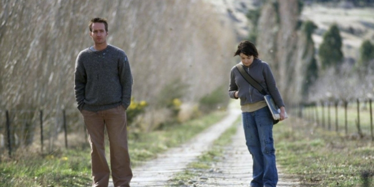 Yolu Eve Dönen Öyküler