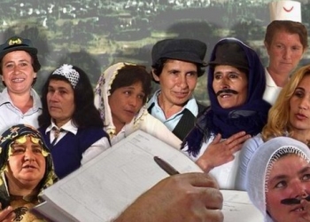 Oyun: Kapanmayan Perdenin Bitmeyen Tiyatrosu