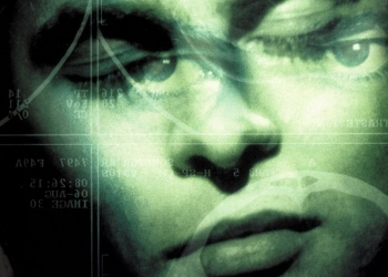 Güzelliğin Operasındaki Hayalet: Open Your Eyes