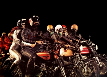 Orada Bir Şehir Var Uzakta: Roma