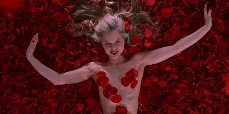 Bir Sahne: Dans Eden Torba ve American Beauty