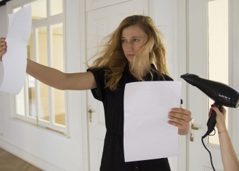 SALT Galata’da Dans Tiyatrosu: Uçuruma Doğru Lezzet Lokantası