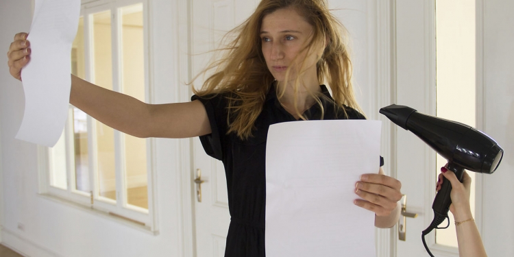 SALT Galata’da Dans Tiyatrosu: Uçuruma Doğru Lezzet Lokantası