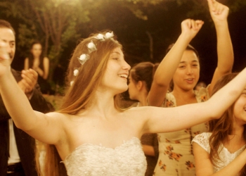 Sonra, Elâlem Ne Der?: Mustang