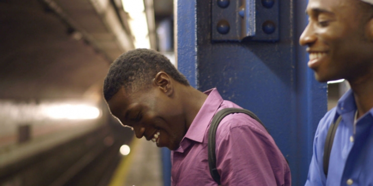 İki Siyahi Müslüman Erkeğin Aşkını Anlatan “Naz ve Mâlik”, İzleyiciyle Buluşuyor!