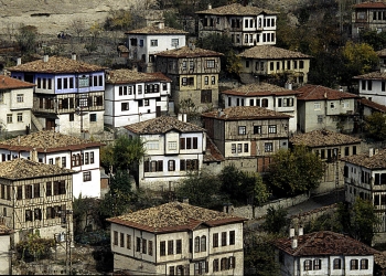 “Manevi Mimarlar” Uluslararası Altın Safran Belgesel Film Festivali’nde!