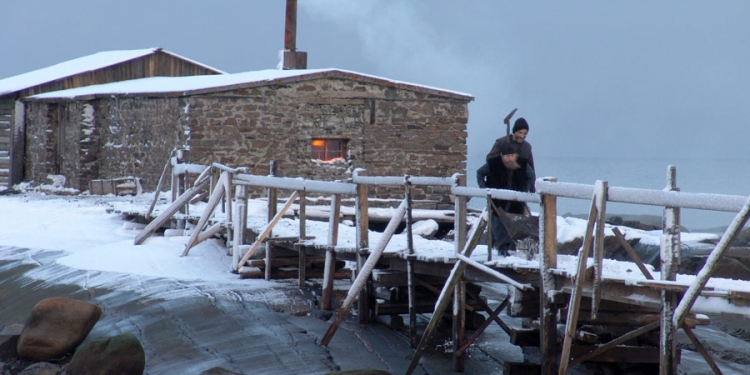 Yaşlı Adam ve “Ada”