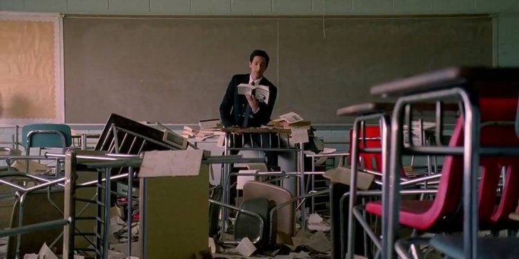 En Dipteki İnci Gibi: Detachment
