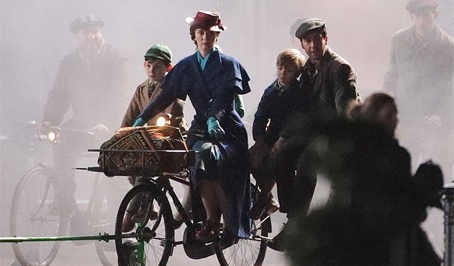 Mary Poppins Returns’den İlk Fotoğraflar Geldi!