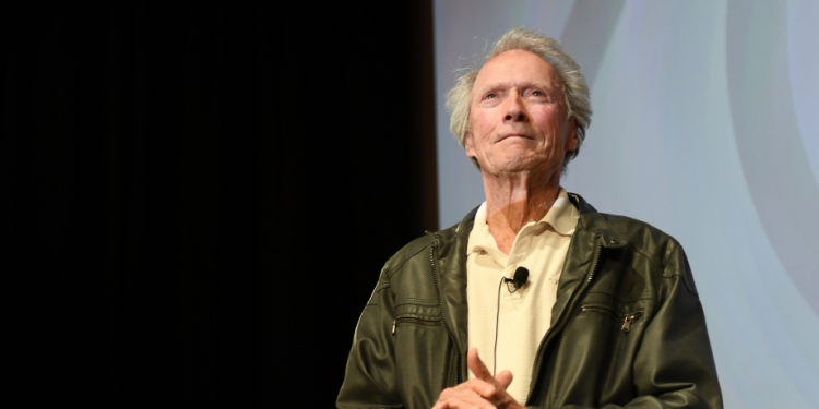 Clint Eastwood Oyunculuğa Geri mi Dönüyor?