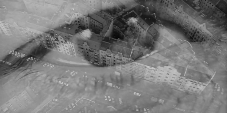 Berlin’in Köprüleri: Der Himmel über Berlin (1987)