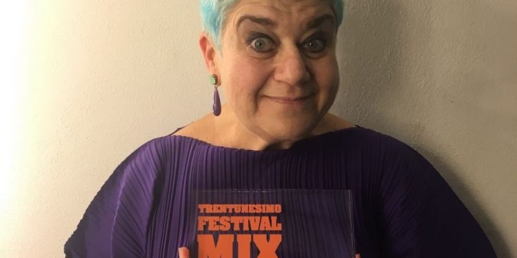 31. MIX Milano Festivali’nde Komedi Kraliçesi Ödülü Serra Yılmaz’ın Oldu!