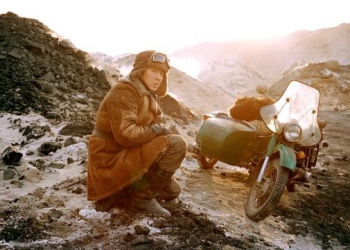 Uzun Soluklu Bir Ölümün Öyküsü (I): Khadak (2006)