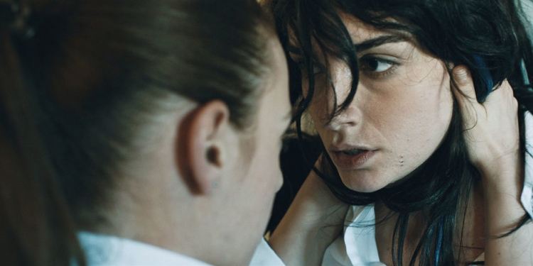 Herkesin Kendi Gözleriyle Baktığı Film, “Kar” Ekibiyle Söyleşi