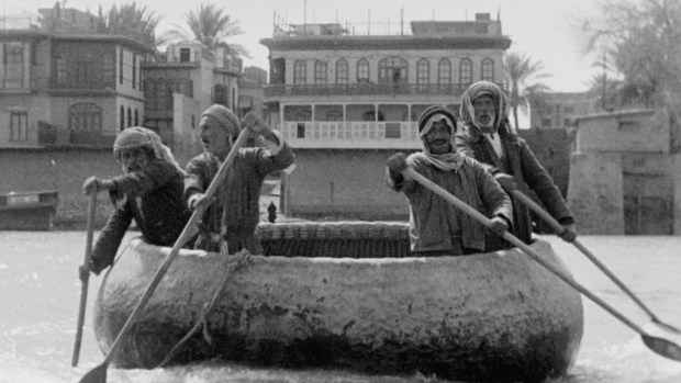 Doğu Kokulu Satırlar: Letters From Baghdad (2016)