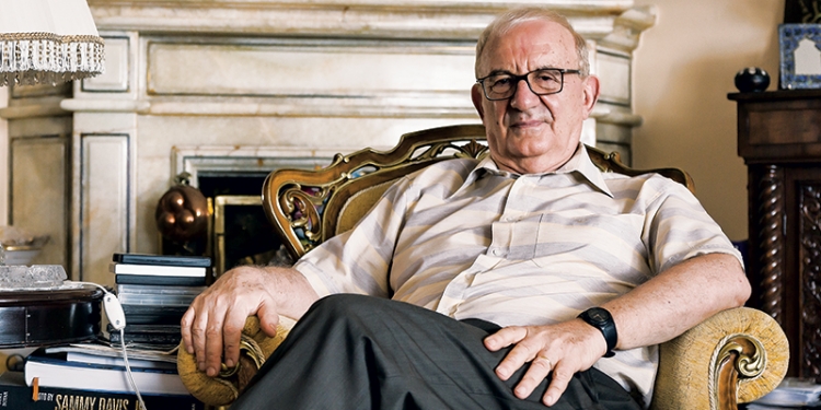 Eleştirinin Uzun Soluklu Öyküsü: Atilla Dorsay ile Söyleşi