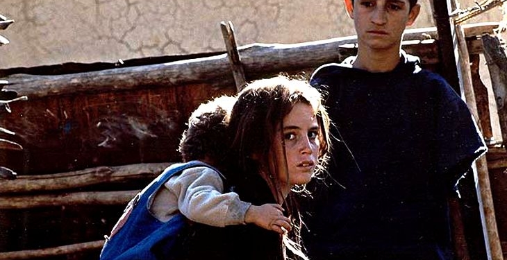 Lakposhtha Ham parvaz Mikonand (2004): Bir Tiranın Celatları