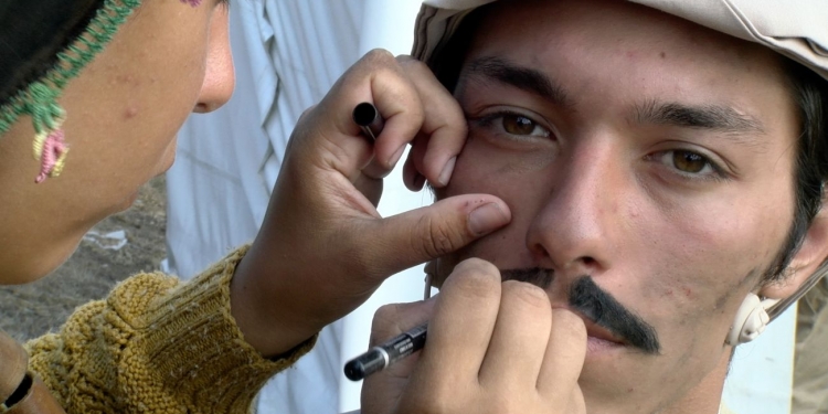 Köken Ergun’un yeni filmi Şehitler Rotterdam Film Festivali’nde