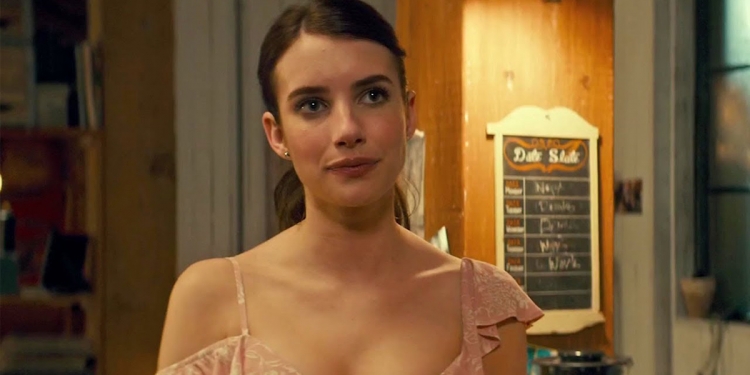 HOLIDATE’IN BAŞROLÜ EMMA ROBERTS’IN!