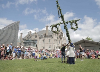Ari Aster’in Yeni Korku Filmi ‘’Midsommar’’dan İlk Fragman Geldi!