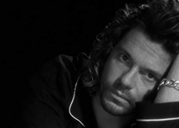!f’ten Bir Bakış- Michael Hutchence’la Değil Michael’la Tanışmak: Mystify: Michael Hutchence (2019)