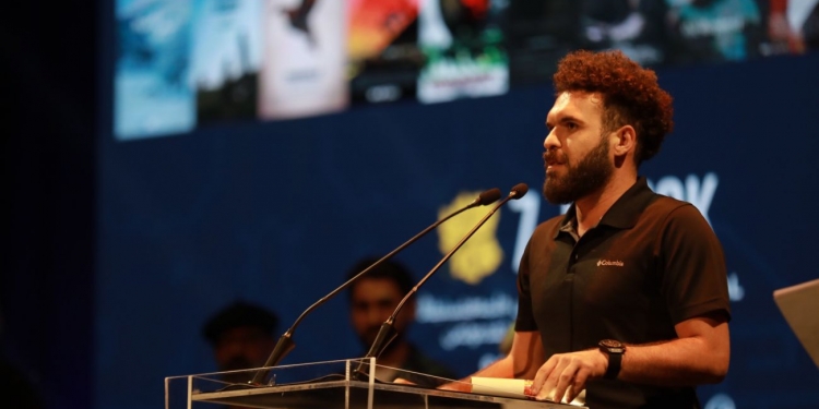 “Kısa” Adım, Uzun Hikâye: Ömer Ferhat Özmen ile Söyleşi