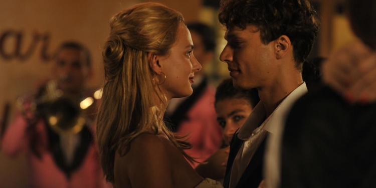 What The Day Owes The Night (2012)