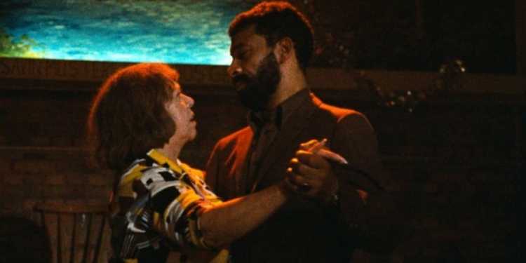 Politik Bedenler, Sömürgeci Bakışlar: Angst essen Seele auf (1974)