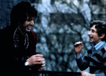 Herkes Kendi Evinde: Author! Author! (1982)