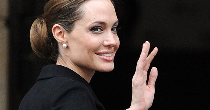 Angelina Jolie Yeniden Yönetmen Koltuğuna Oturuyor
