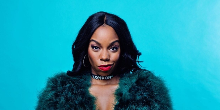 London Hughes Hot Mess’de Rol Alacak